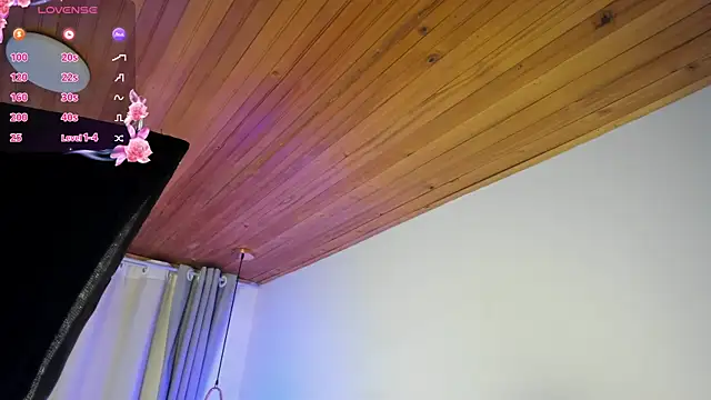 Snapshot of Irisbeel chatting on March 2026 06:18:01 AM Irisbeel online show from March 2026 06:18:01 AM