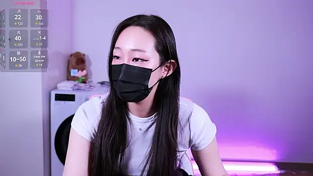 sodami01 online show from April 2026 12:18:02 PM