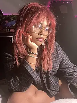 marinakisses online show from February 2026 11:34:02 PM