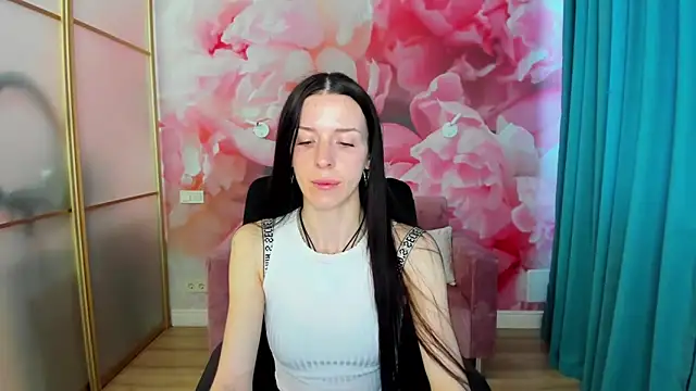 NoirDiva online show from May 2026 05:58:02 AM