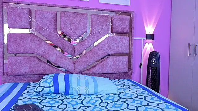 Snapshot of mia_honey_lov chatting on March 2026 12:16:02 PM mia honey lov online show from March 2026 12:16:02 PM