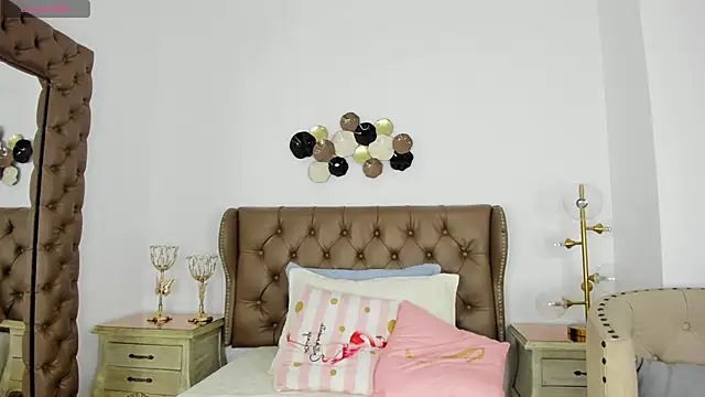 Snapshot of pinkmoon30 chatting on March 2026 11:27:01 AM pinkmoon30 online show from March 2026 11:27:01 AM