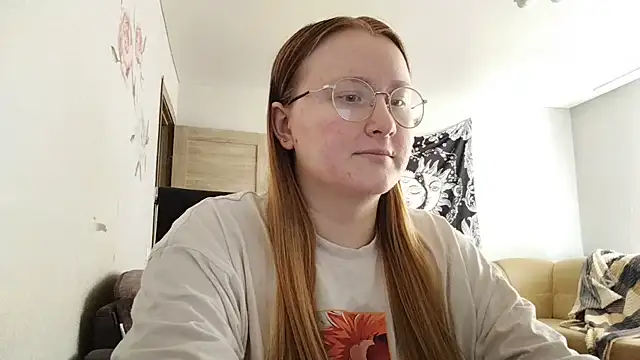 Snapshot of AnikaLipps chatting on June 2026 01:48:02 PM AnikaLipps online show from June 2026 01:48:02 PM