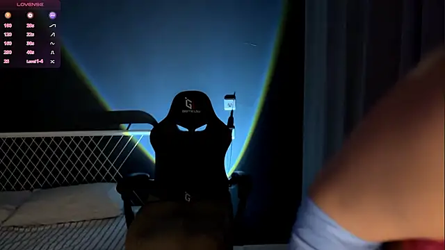 Miabby3 online show from March 2026 05:51:02 PM