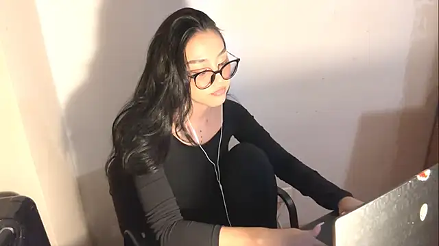 Snapshot of Stefania65 chatting on March 2026 05:50:02 PM Stefania65 online show from March 2026 05:50:02 PM