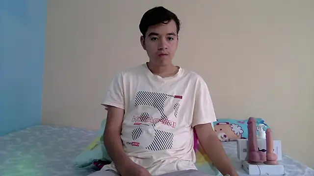 Snapshot of IronDante chatting on April 2026 12:11:02 PM IronDante online show from April 2026 12:11:02 PM