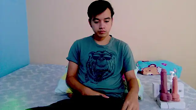 Snapshot of IronDante chatting on May 2026 12:12:01 PM IronDante online show from May 2026 12:12:01 PM