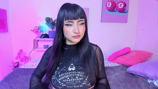 Snapshot of NaeniaDemon_ chatting on March 2026 03:45:02 AM NaeniaDemon online show from March 2026 03:45:02 AM