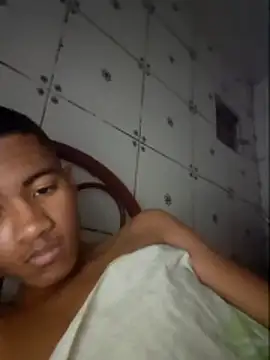 jujubinha1028 online show from February 2026 02:45:01 AM