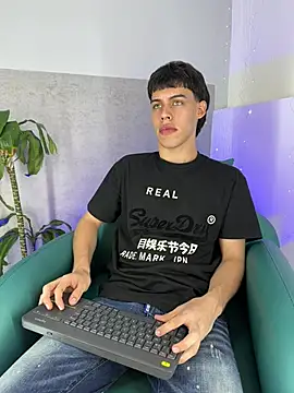 Lucian-greyy online show from March 2026 01:30:01 PM