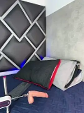 Lucian-greyy online show from March 2026 04:07:02 AM