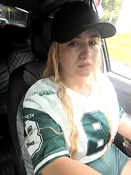 Snapshot of violet-grey chatting on March 2026 12:33:01 PM violet-grey online show from March 2026 12:33:01 PM