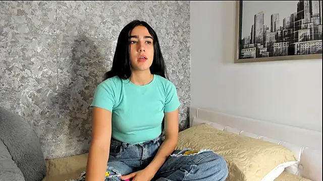 Snapshot of Anika_H chatting on April 2026 12:06:02 PM Anika H online show from April 2026 12:06:02 PM