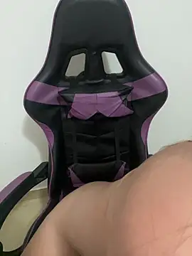 BabiCastelari online show from May 2026 03:17:01 PM