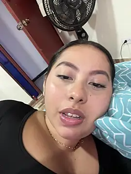 Emiily joee  online show from June 2026 09:25:01 PM
