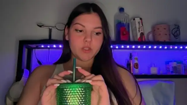 yourmila1 online show from March 2026 10:28:02 PM