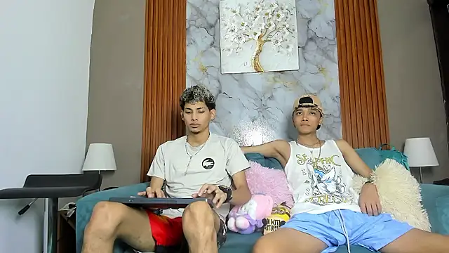 Snapshot of YOUNG_BOYS_HELL chatting on March 2026 01:11:01 AM YOUNG BOYS HELL online show from March 2026 01:11:01 AM