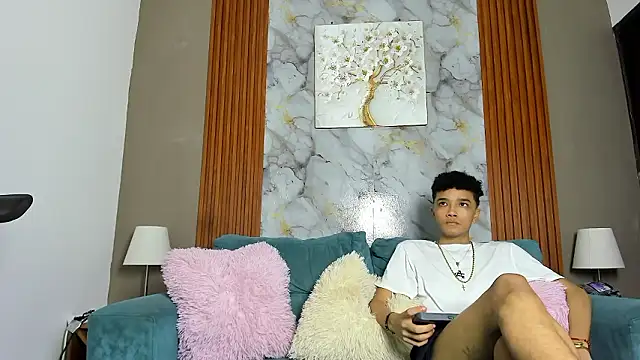 Snapshot of YOUNG_BOYS_HELL chatting on March 2026 09:32:01 PM YOUNG BOYS HELL online show from March 2026 09:32:01 PM