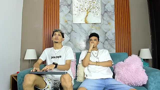 Snapshot of YOUNG_BOYS_HELL chatting on March 2026 01:10:01 AM YOUNG BOYS HELL online show from March 2026 01:10:01 AM