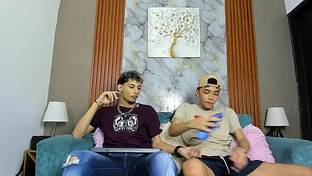 Snapshot of YOUNG_BOYS_HELL chatting on March 2026 01:22:02 AM YOUNG BOYS HELL online show from March 2026 01:22:02 AM