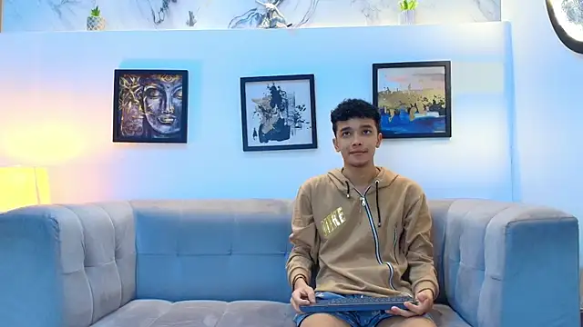 Snapshot of YOUNG_BOYS_HELL chatting on April 2026 01:17:01 AM YOUNG BOYS HELL online show from April 2026 01:17:01 AM