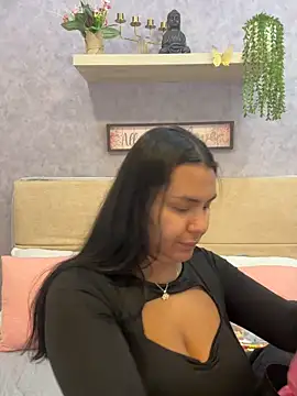 Snapshot of AprilBom chatting on March 2026 11:26:01 AM AprilBom online show from March 2026 11:26:01 AM