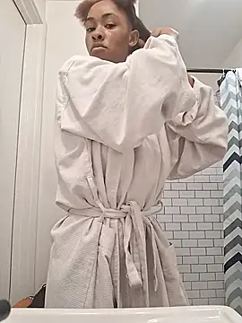 Cinnamonbunn online show from February 2026 08:09:02 PM