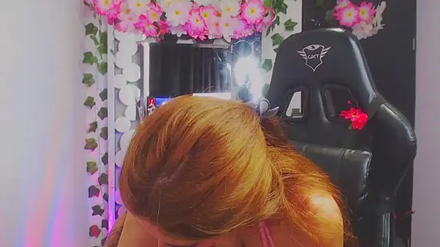 Mis Cersi online show from March 2026 09:09:02 PM