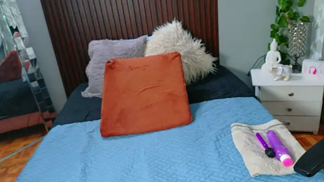 Snapshot of lilu_69 chatting on March 2026 04:12:02 AM lilu 69 online show from March 2026 04:12:02 AM