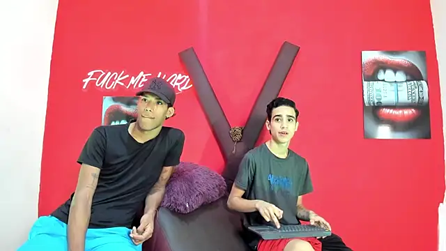 GREEN BOYS online show from February 2026 07:28:02 AM