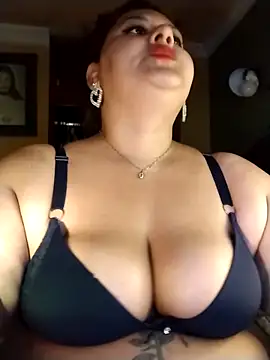 Snapshot of chanelxoxo18 chatting on April 2026 09:47:01 AM chanelxoxo18 online show from April 2026 09:47:01 AM