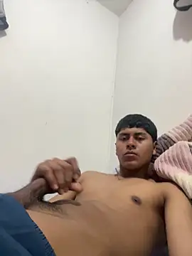 Snapshot of Miguel_960 chatting on February 2026 10:52:02 PM Miguel 960 online show from February 2026 10:52:02 PM