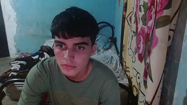 Snapshot of heiker__ chatting on June 2026 03:18:01 AM heiker online show from June 2026 03:18:01 AM