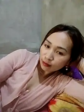 Snapshot of Thobaby112 chatting on March 2026 07:35:02 AM Thobaby112 online show from March 2026 07:35:02 AM