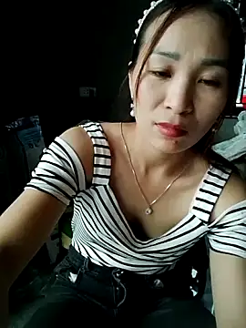 Thobaby112 online show from April 2026 01:58:02 AM