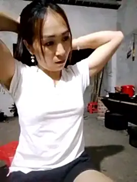 Thobaby112 online show from April 2026 08:48:01 PM