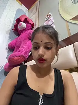 samayra1144 online show from May 2026 11:28:01 AM