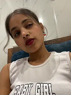 samayra1144 online show from June 2026 11:42:02 AM