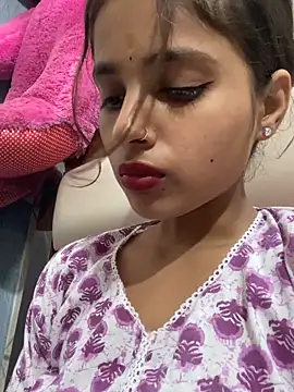samayra1144 online show from June 2026 07:33:02 AM