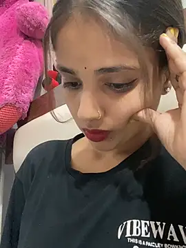samayra1144 online show from June 2026 02:43:02 PM