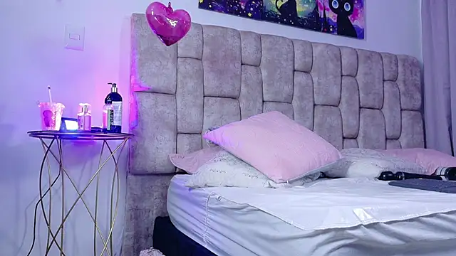 MiiaBlumm  online show from February 2026 11:25:01 PM