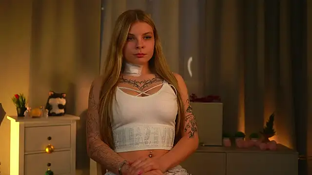 ZofiaPantano online show from March 2026 02:50:01 PM