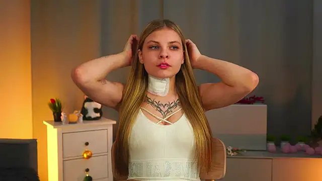 ZofiaPantano online show from March 2026 03:56:01 PM