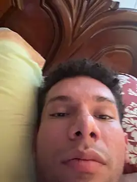 Snapshot of Valentinacouple chatting on February 2026 07:32:02 PM Valentinacouple online show from February 2026 07:32:02 PM