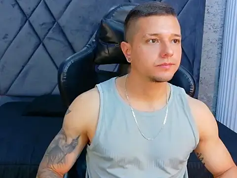 TYSONRICH1 online show from February 2026 07:56:02 PM