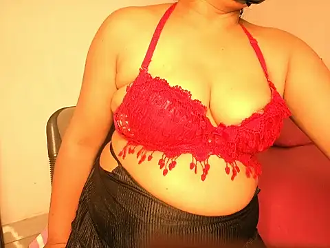Snapshot of Liyona_s chatting on May 2026 06:04:02 PM Liyona s online show from May 2026 06:04:02 PM