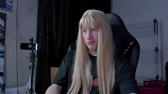 Snapshot of swaga_777 chatting on February 2026 12:45:01 PM swaga 777 online show from February 2026 12:45:01 PM