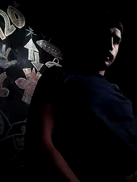 Snapshot of cisneros1233 chatting on February 2026 09:22:01 PM cisneros1233 online show from February 2026 09:22:01 PM