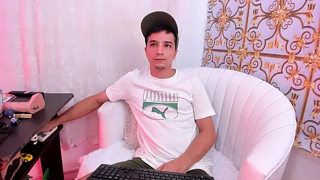 bad boy cum  online show from May 2026 09:09:02 PM