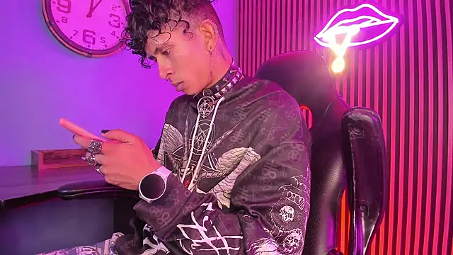 Snapshot of Maximoking26 chatting on March 2026 03:52:02 AM Maximoking26 online show from March 2026 03:52:02 AM